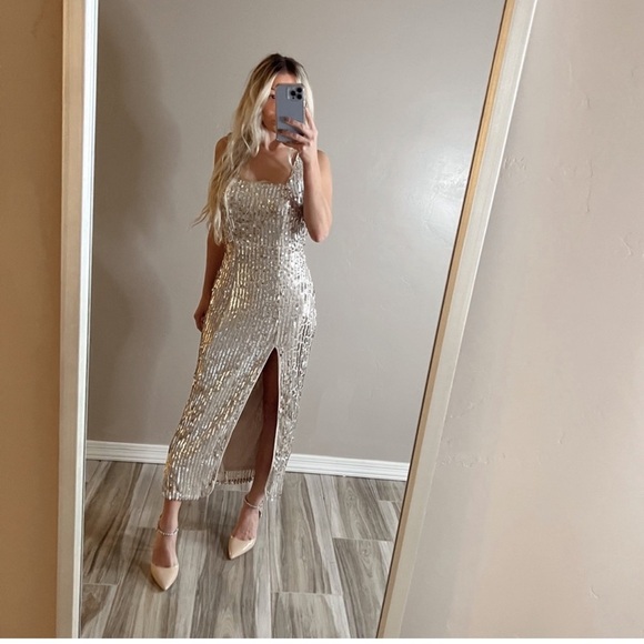 Show Me Your Mumu Eden Midi Dress in Platinum Party Sequins New with Tags! - Picture 3 of 10